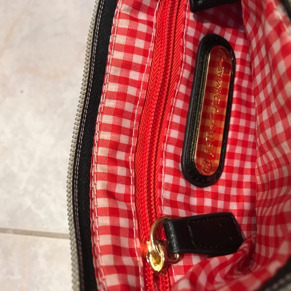 Betsey Johnson Black Quilted Hearts wristlet - Picture 8 of 11